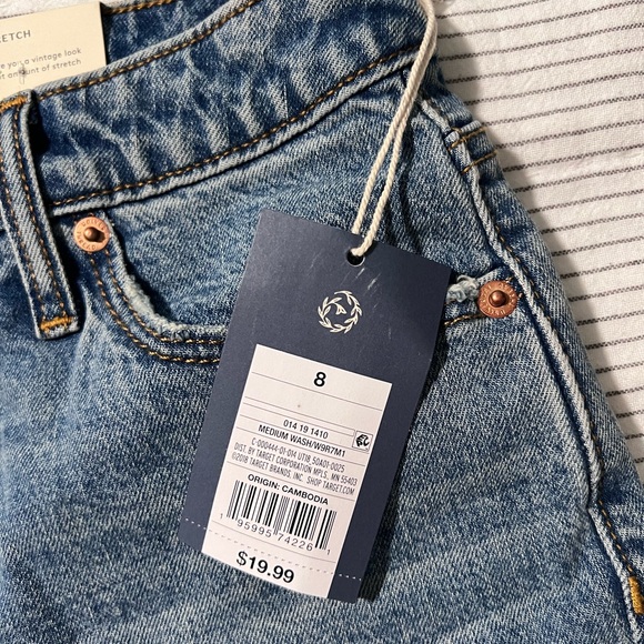 Universal Thread Light Blue Denim Jeans - Picture 2 of 4